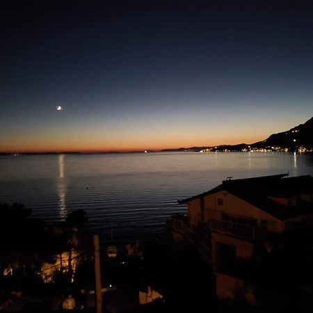 Vila Jadran Omiš Exteriér fotografie